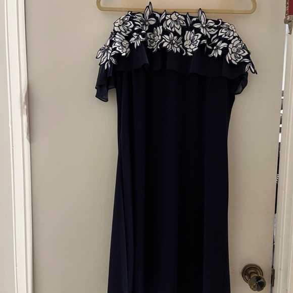 Brand new Beautiful navy blue dress. Size L. - Picture 3 of 3